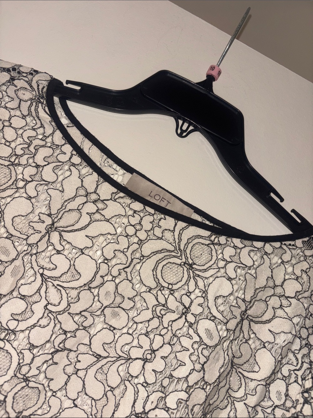 LOFT Blouse - Picture 4 of 6